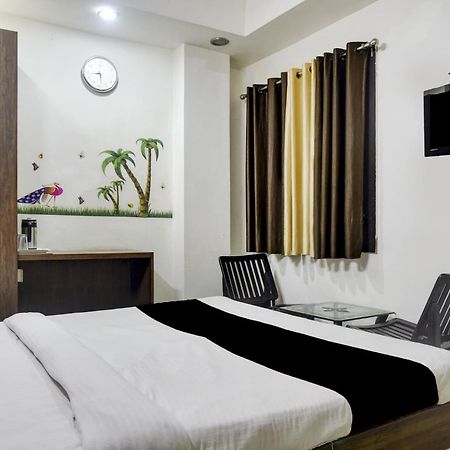 Hotel O Aditya Palace Bhopal Bagian luar foto